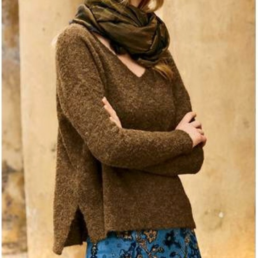 Peruvian Connection Featherweight V-neck Alpaca Sweater Medium